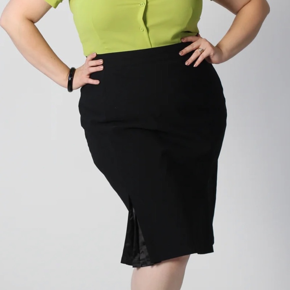 NWT Tatyana Brooklyn pencil skirt